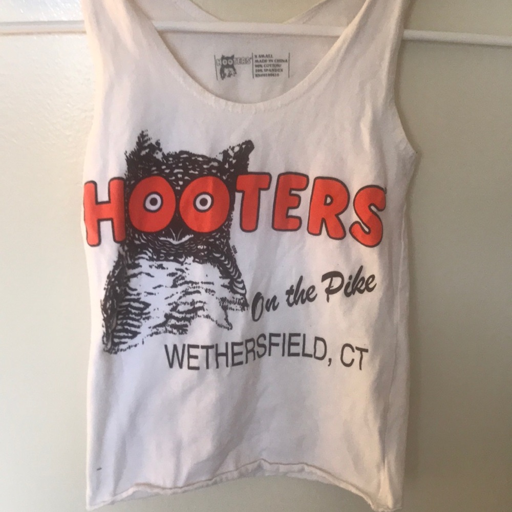 Hooters tank